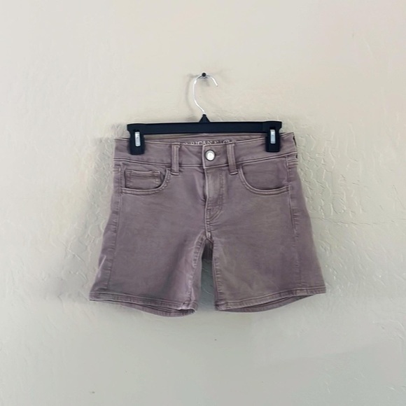 American Eagle Dusty Mauve Color MIDI‎ Shorts - Picture 1 of 7